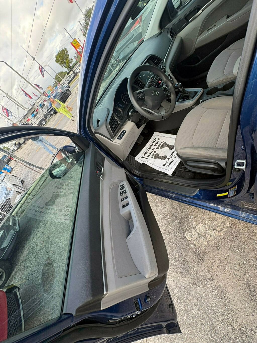 Used 2020 Hyundai Elantra SEL image 8