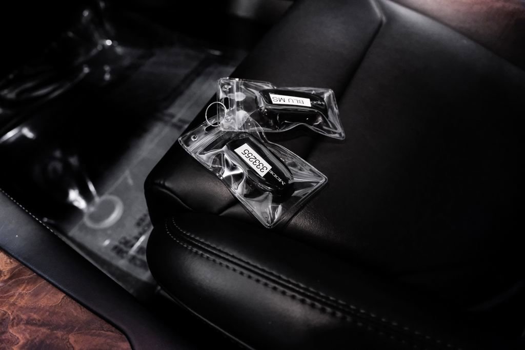 Used 2019 Tesla Model S Long Range image 47