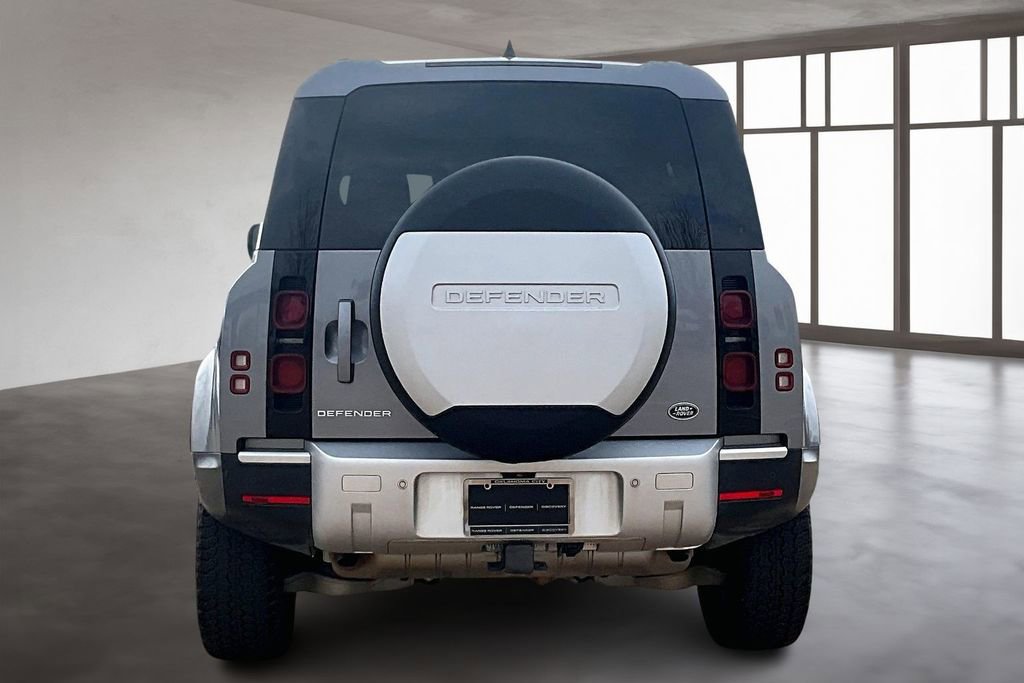 Used 2022 Land Rover Defender 110 S image 4
