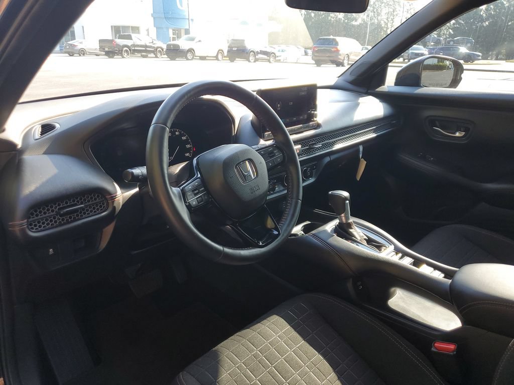 Certified 2025 Honda HR-V Sport image 20