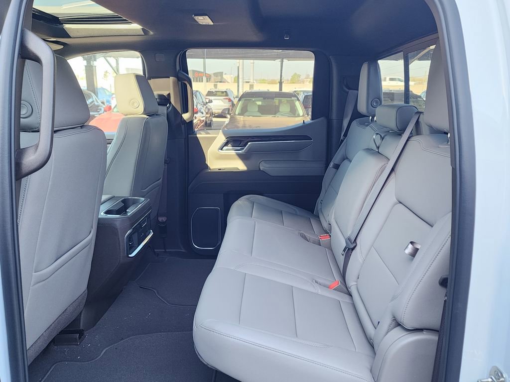 New 2026 GMC Sierra 1500 SLT image 43
