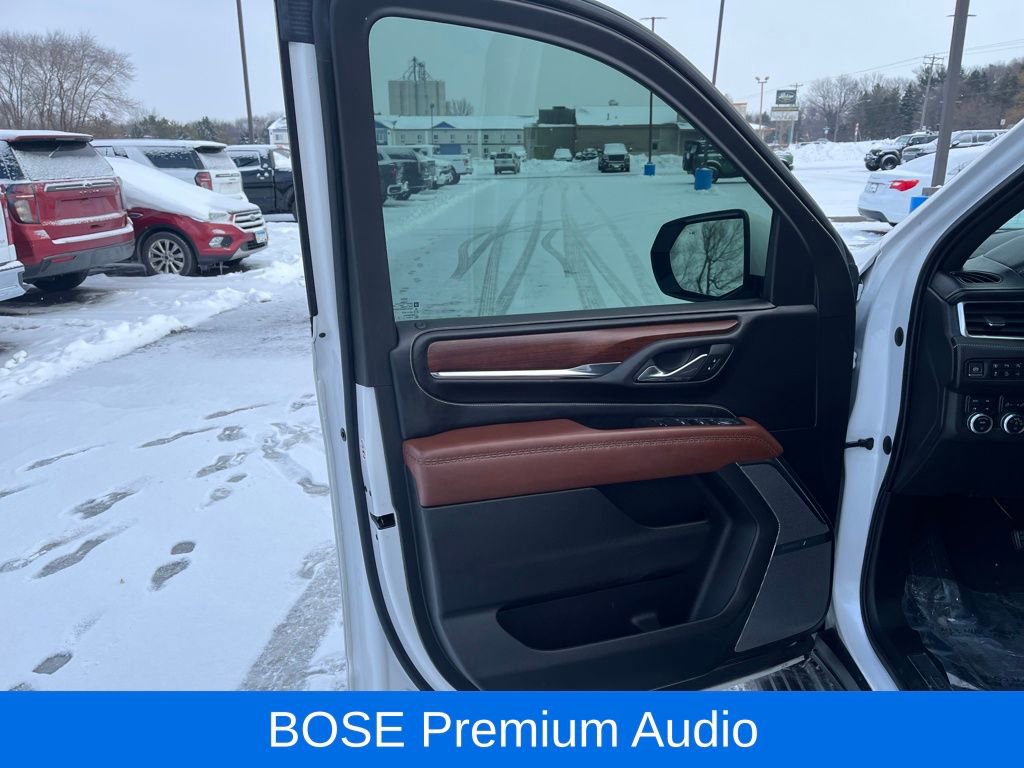 Used 2023 GMC Yukon XL Denali Ultimate image 13