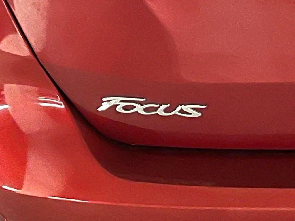Used 2017 Ford Focus Titanium FWD image 35