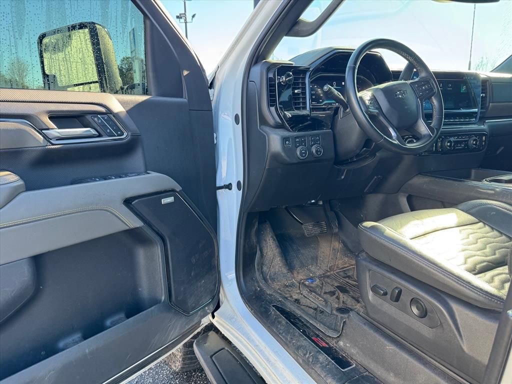 Used 2024 Chevrolet Silverado 2500 ZR2 w/ LPO, Dark Essentials Package image 14