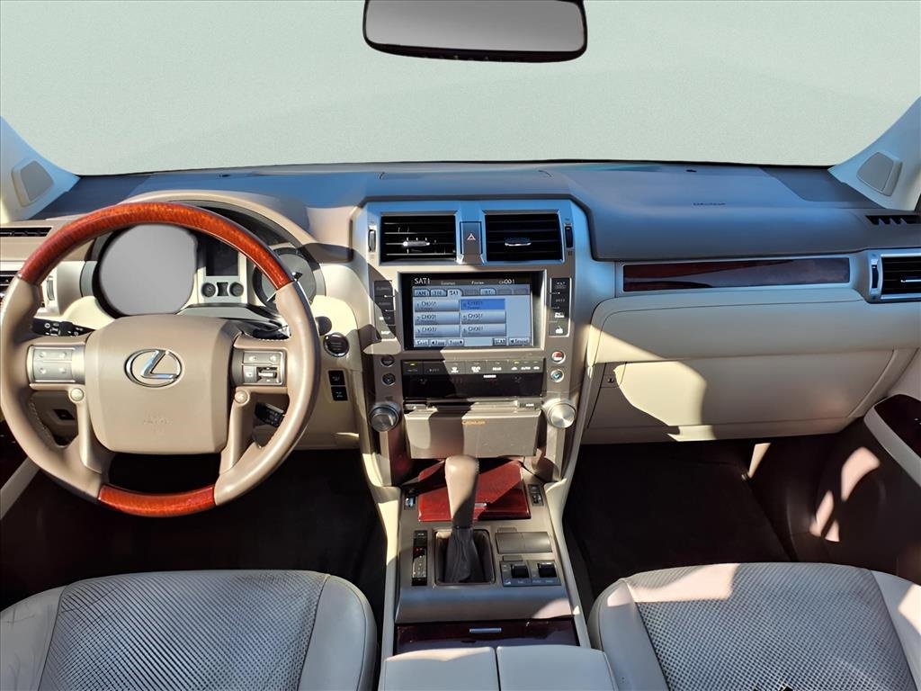 Used 2013 Lexus GX 460 image 14