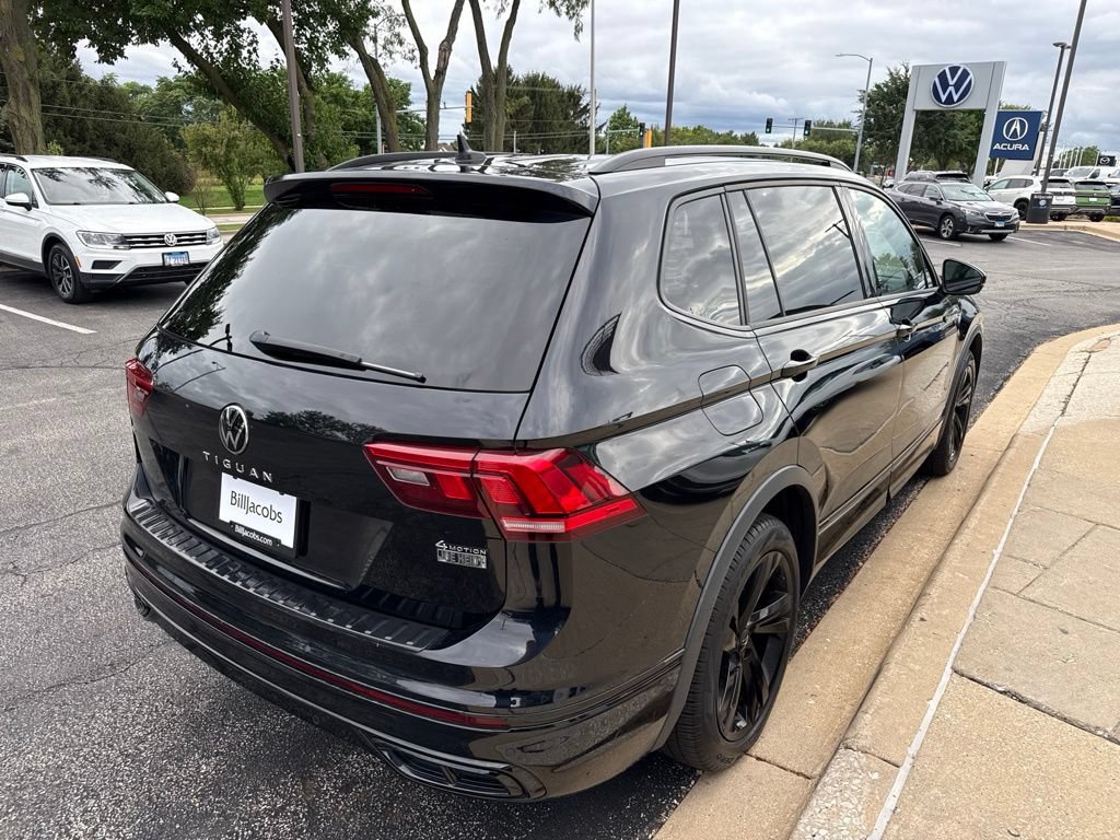Used 2023 Volkswagen Tiguan SE R-Line AWD/4WD image 6