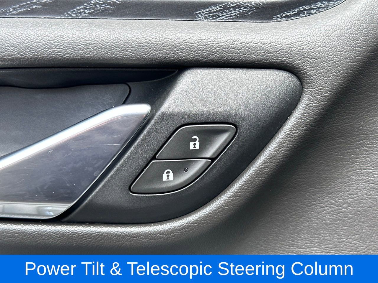 Used 2021 GMC Yukon Denali w/ Denali Ultimate Package image 28