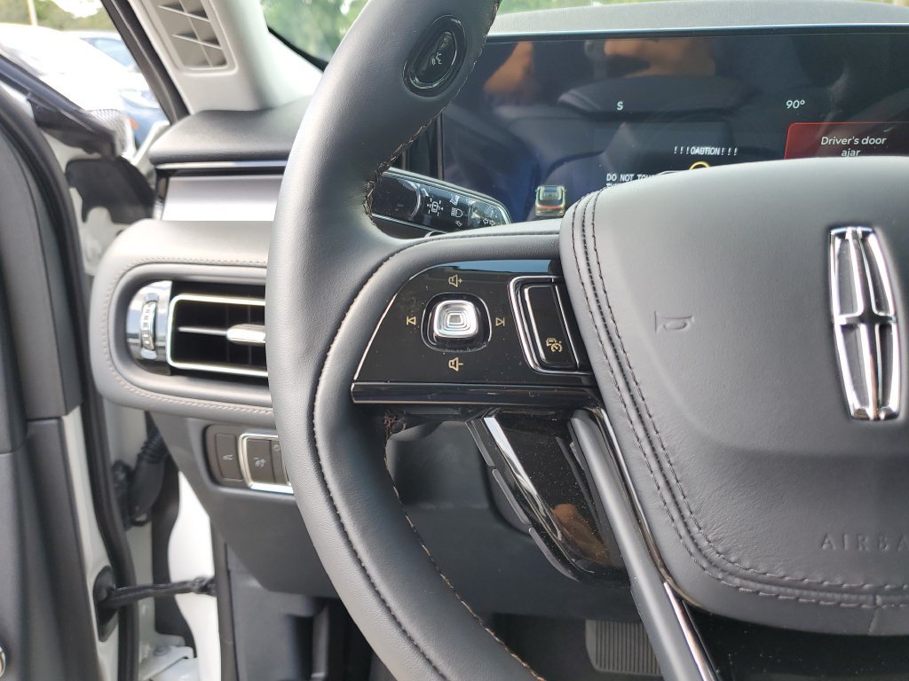 New 2026 Lincoln Aviator 2WD image 24