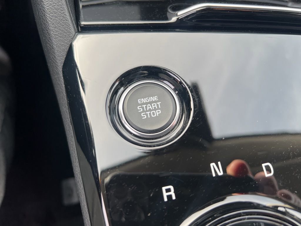 Certified 2025 Kia Sportage EX image 55