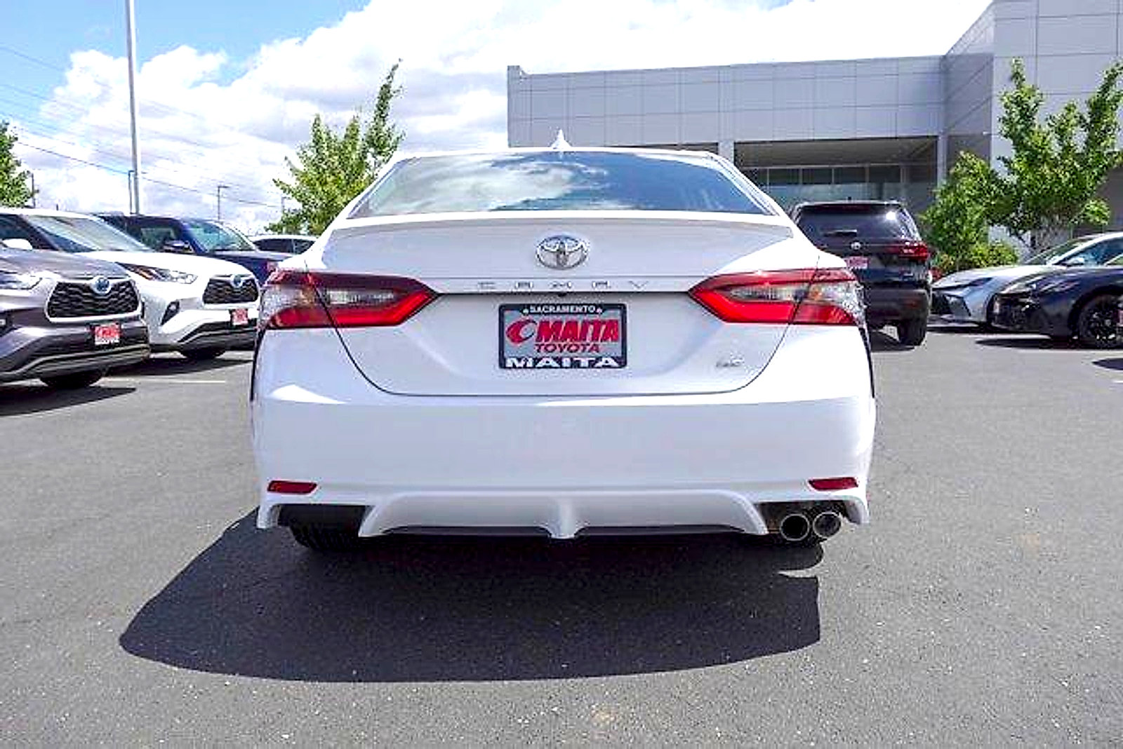 Certified 2023 Toyota Camry SE FWD image 6