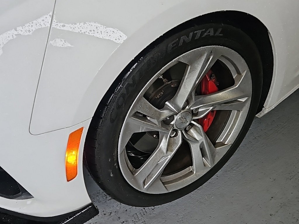 Used 2021 Chevrolet Camaro SS image 3