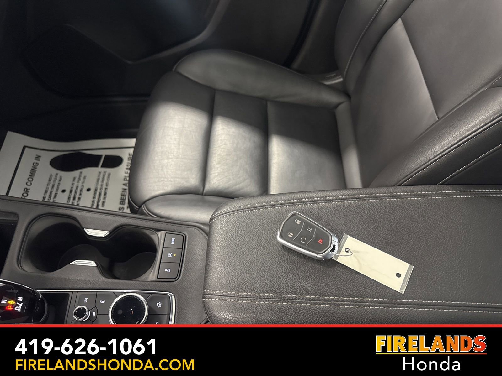 Used 2022 Cadillac XT4 Premium Luxury w/ Enhanced Visibility Package image 25