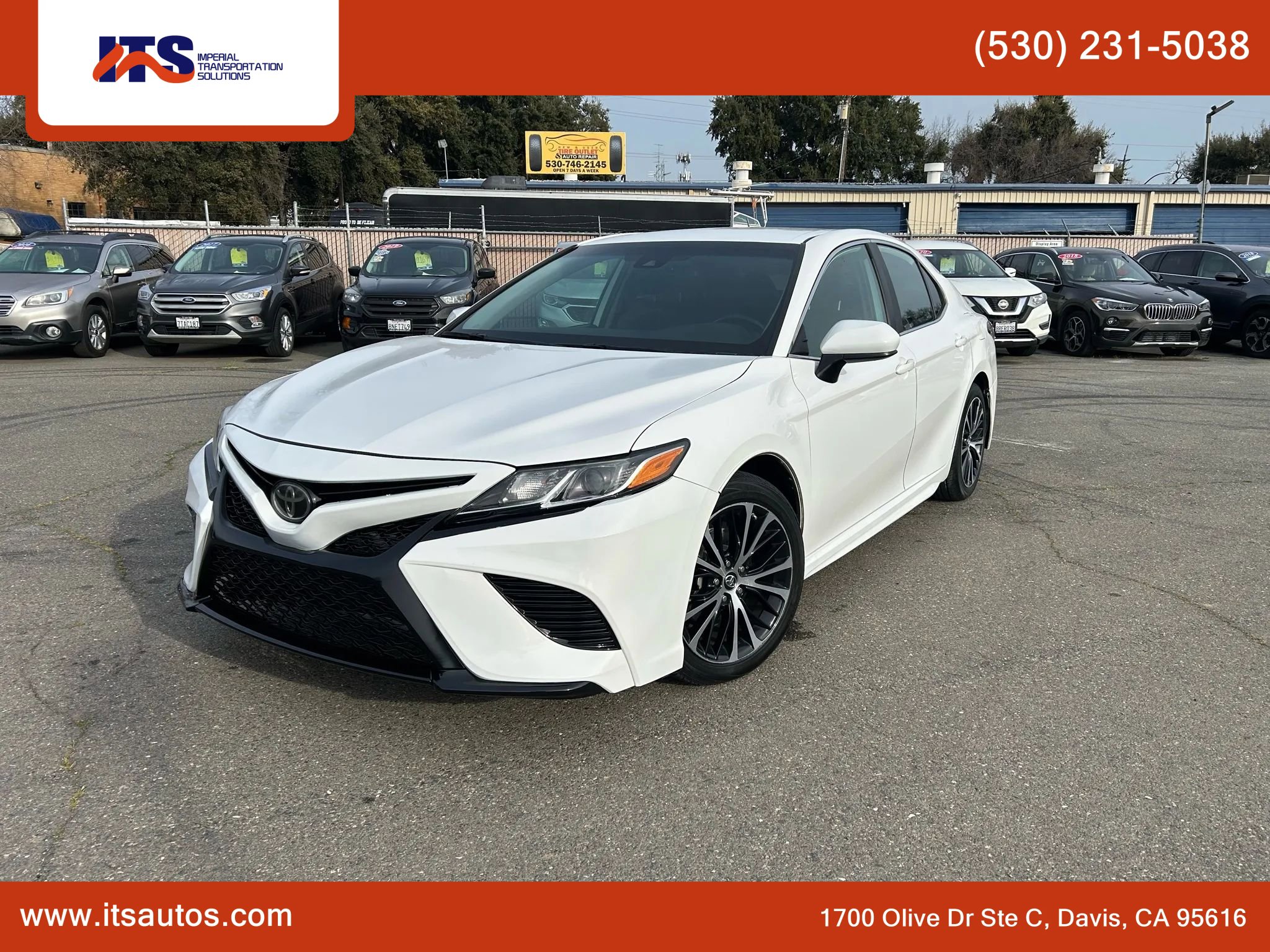 Used 2019 Toyota Camry SE w/ Carpet Mat Package image 4