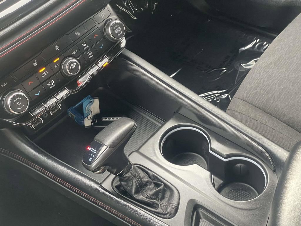 Used 2023 Dodge Durango GT image 18