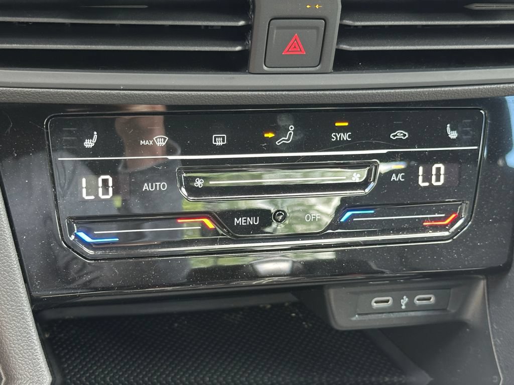 Used 2025 Volkswagen Jetta Sport FWD image 18