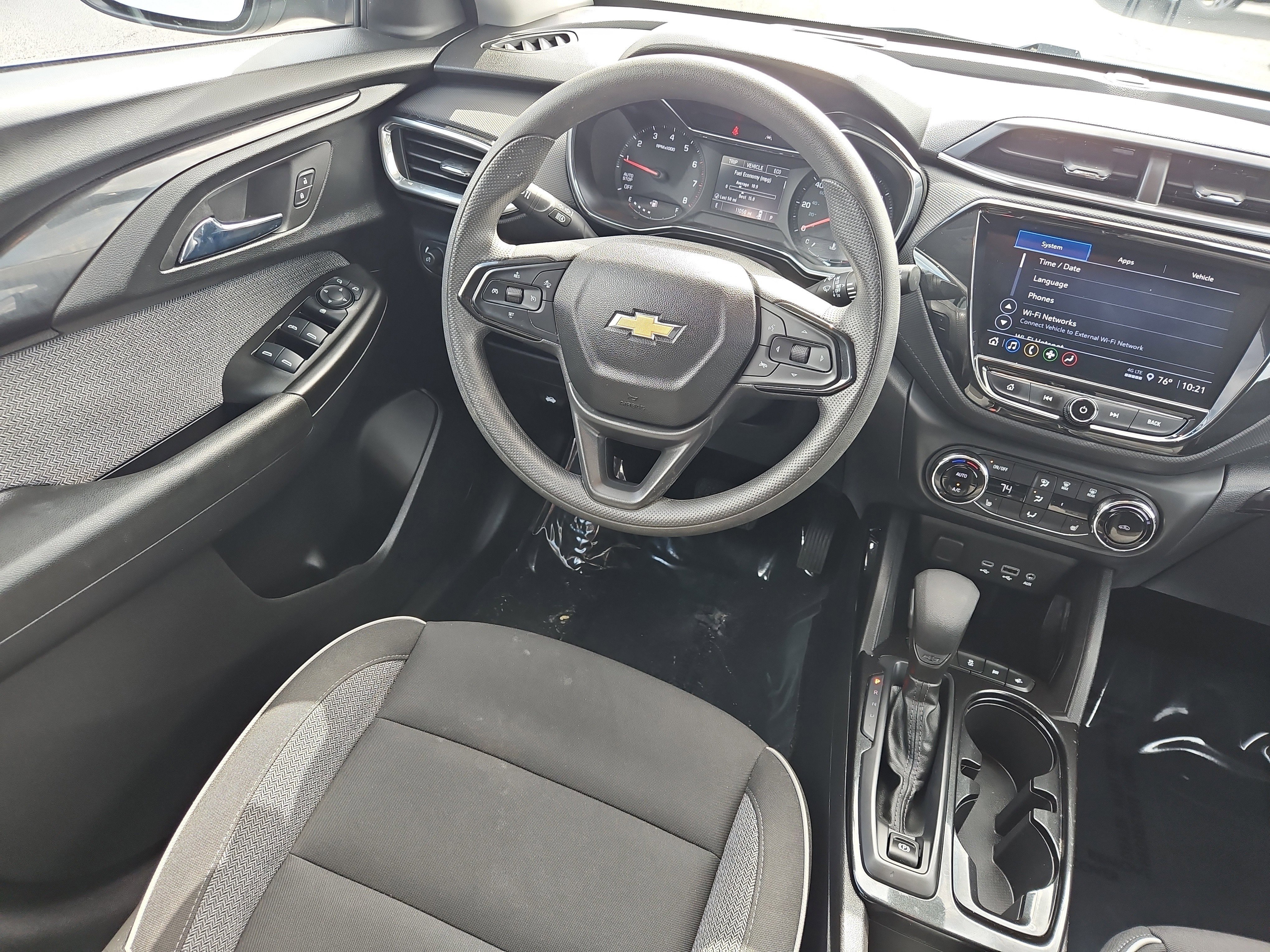 Used 2023 Chevrolet TrailBlazer LT w/ Convenience Package image 9