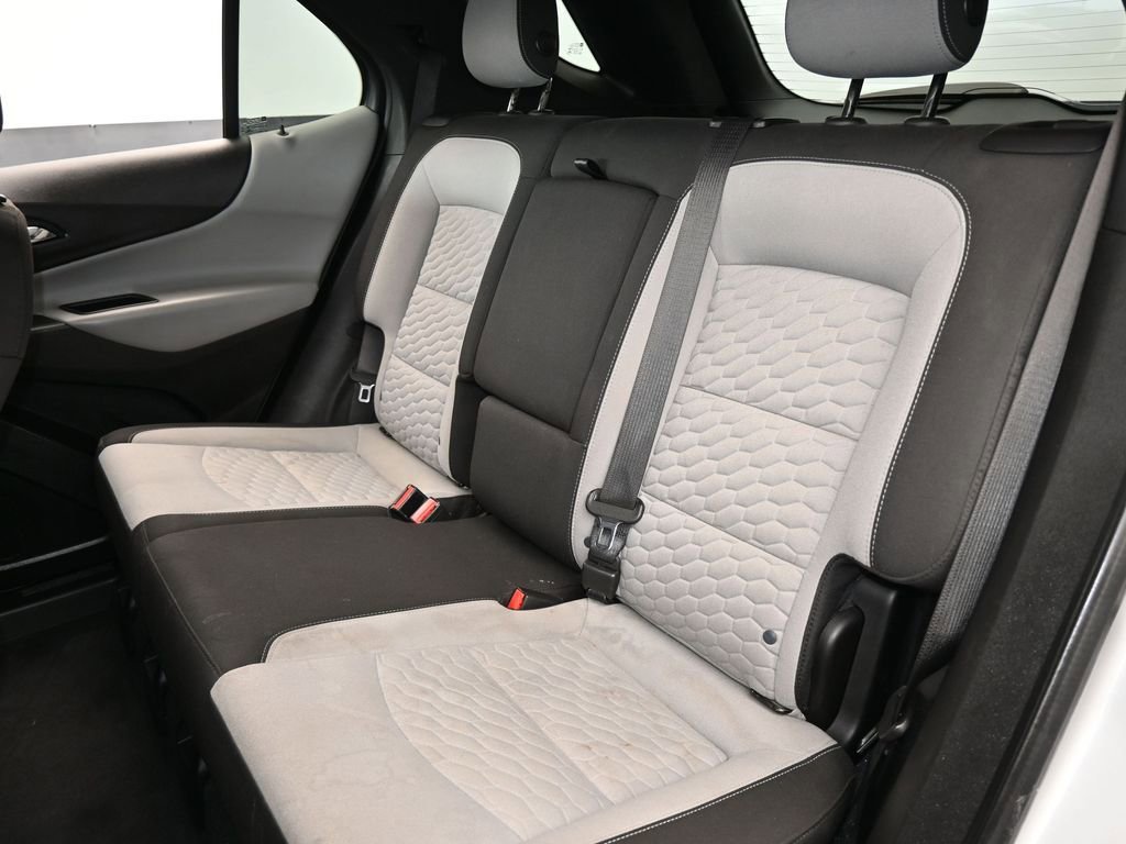 Used 2020 Chevrolet Equinox LS image 29