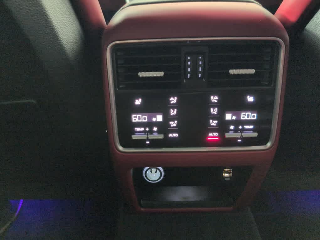 Used 2019 Porsche Cayenne AWD/4WD image 19
