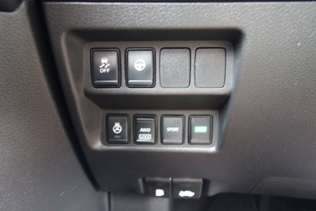 Used 2022 Nissan Rogue Sport SV w/ Technology Package AWD/4WD image 22