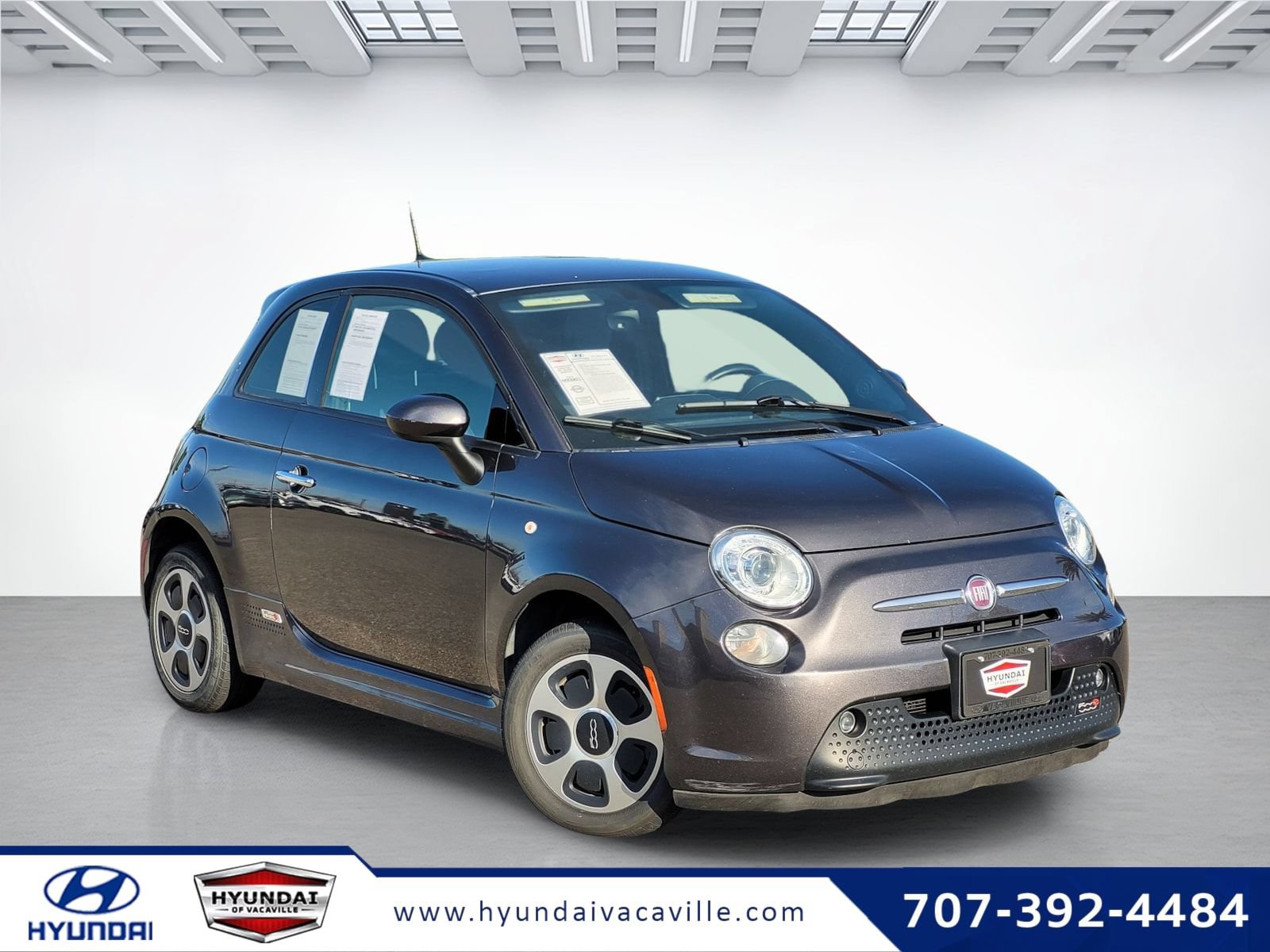 Used 2018 FIAT 500 e FWD image 1