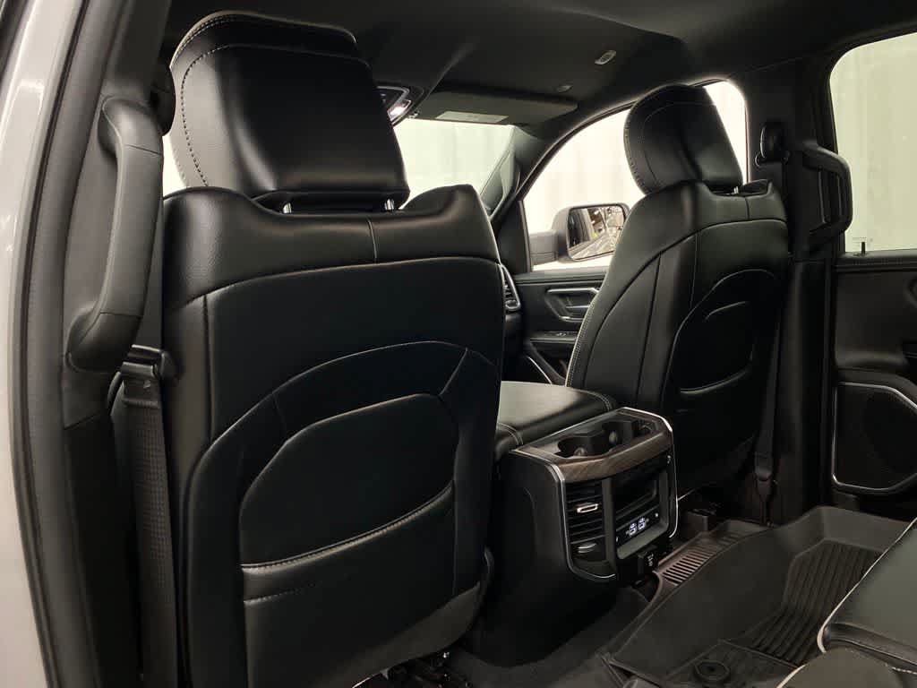 Used 2025 RAM 1500 Laramie w/ Sport Appearance Package AWD/4WD image 15