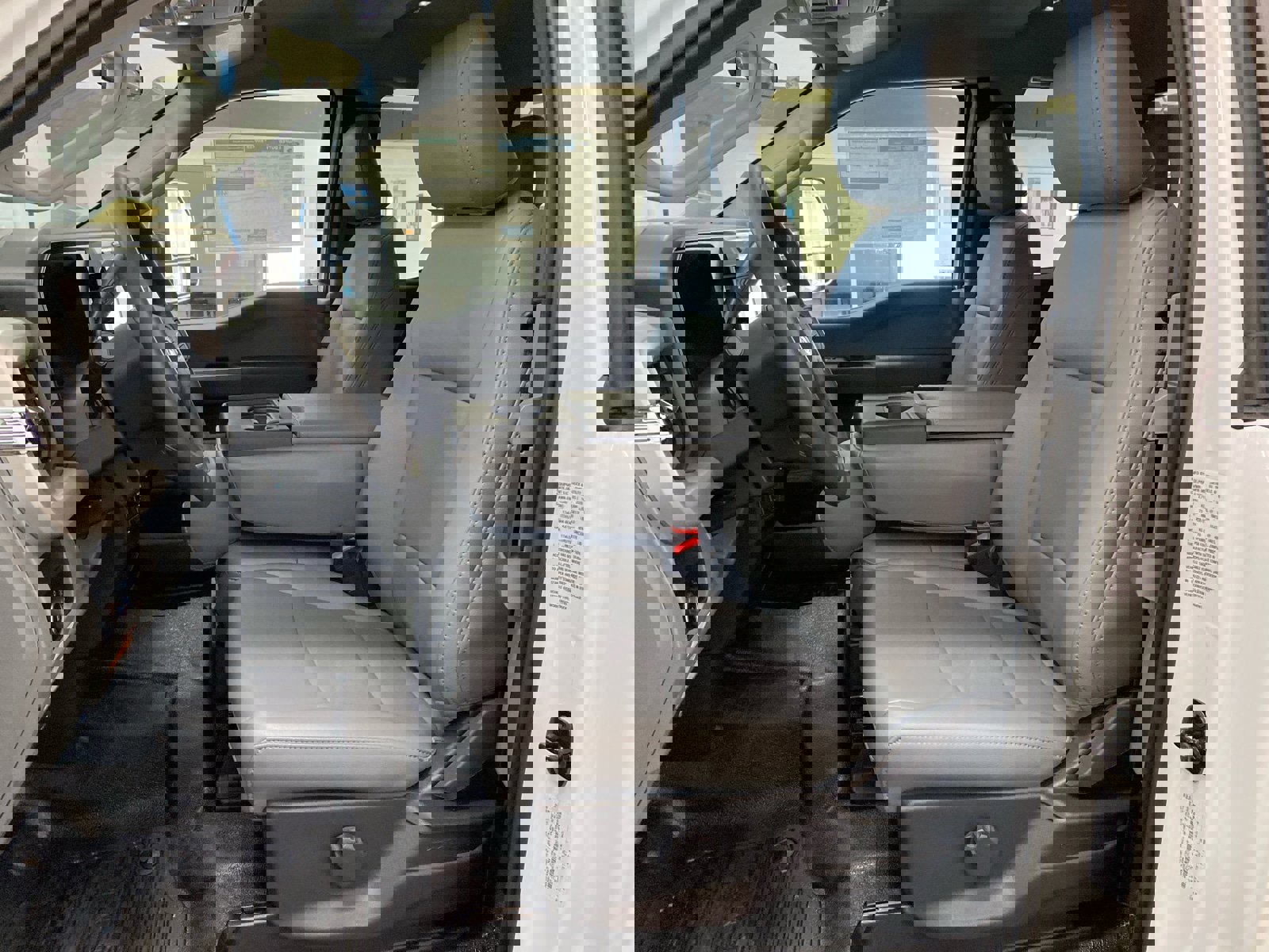 New 2025 Ford F350 XL w/ XL Chrome Package image 10