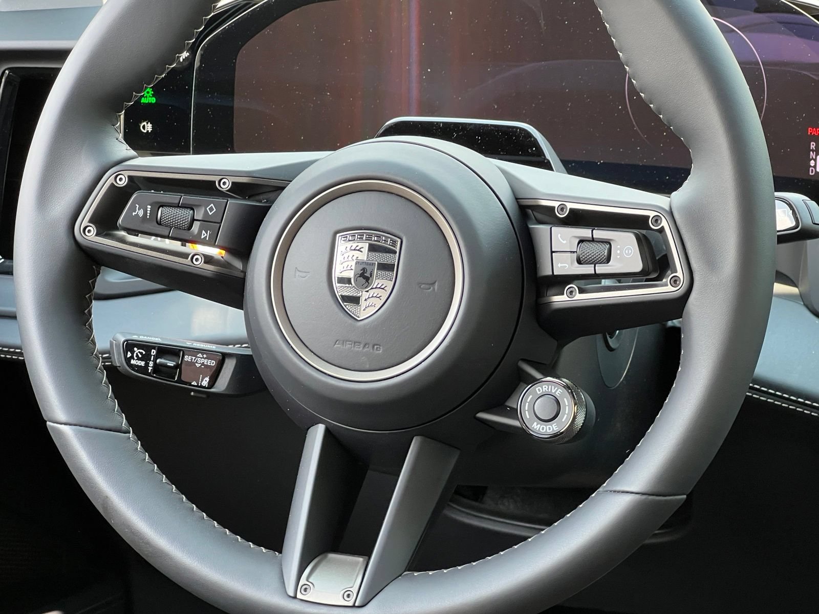 New 2026 Porsche Cayenne Turbo AWD/4WD image 26