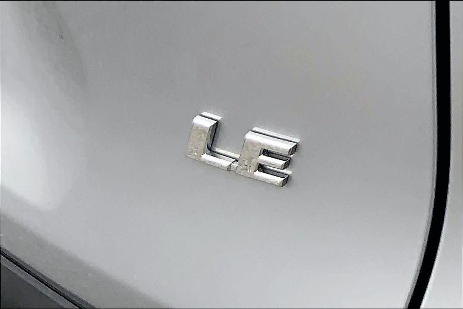 Certified 2025 Toyota RAV4 LE FWD image 30