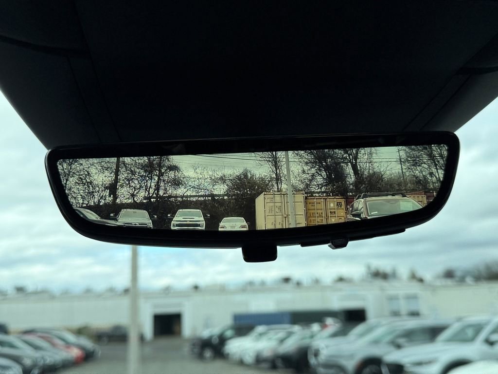 Used 2025 Cadillac Escalade IQ Sport 2 image 18