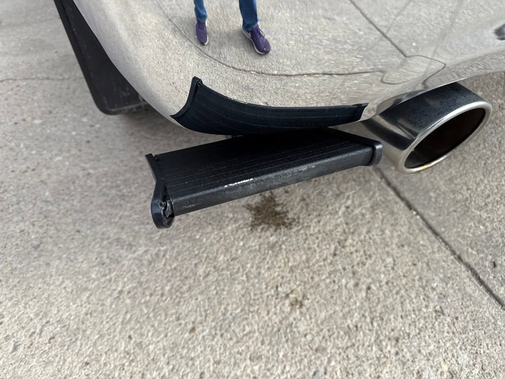 Used 2018 RAM 1500 SLT image 33