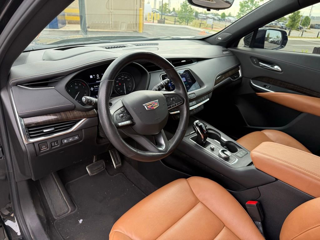 Used 2023 Cadillac XT4 Sport image 7
