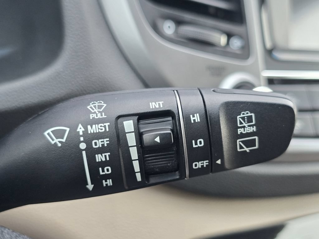 Used 2018 Hyundai Tucson SE w/ Cargo Package AWD/4WD image 34