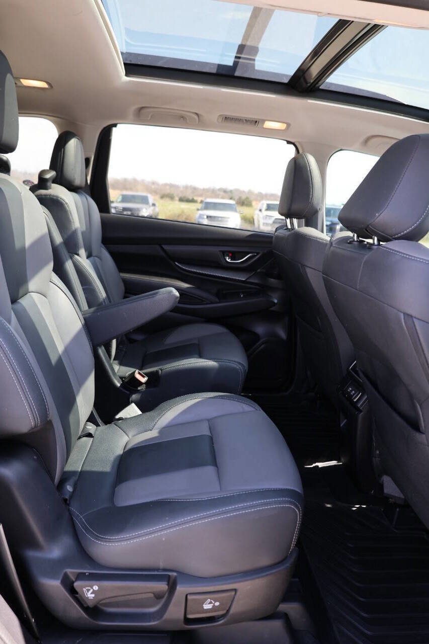 Used 2022 Subaru Ascent Onyx Edition image 16