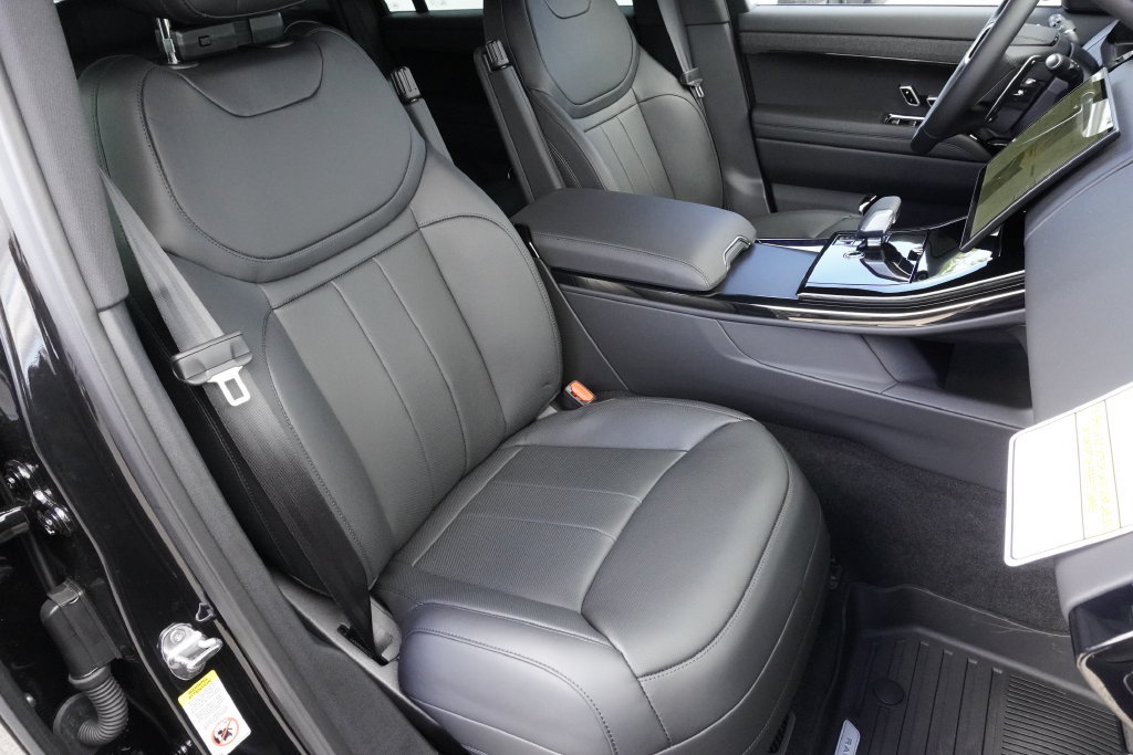 New 2026 Land Rover Range Rover Sport Dynamic SE AWD/4WD image 24