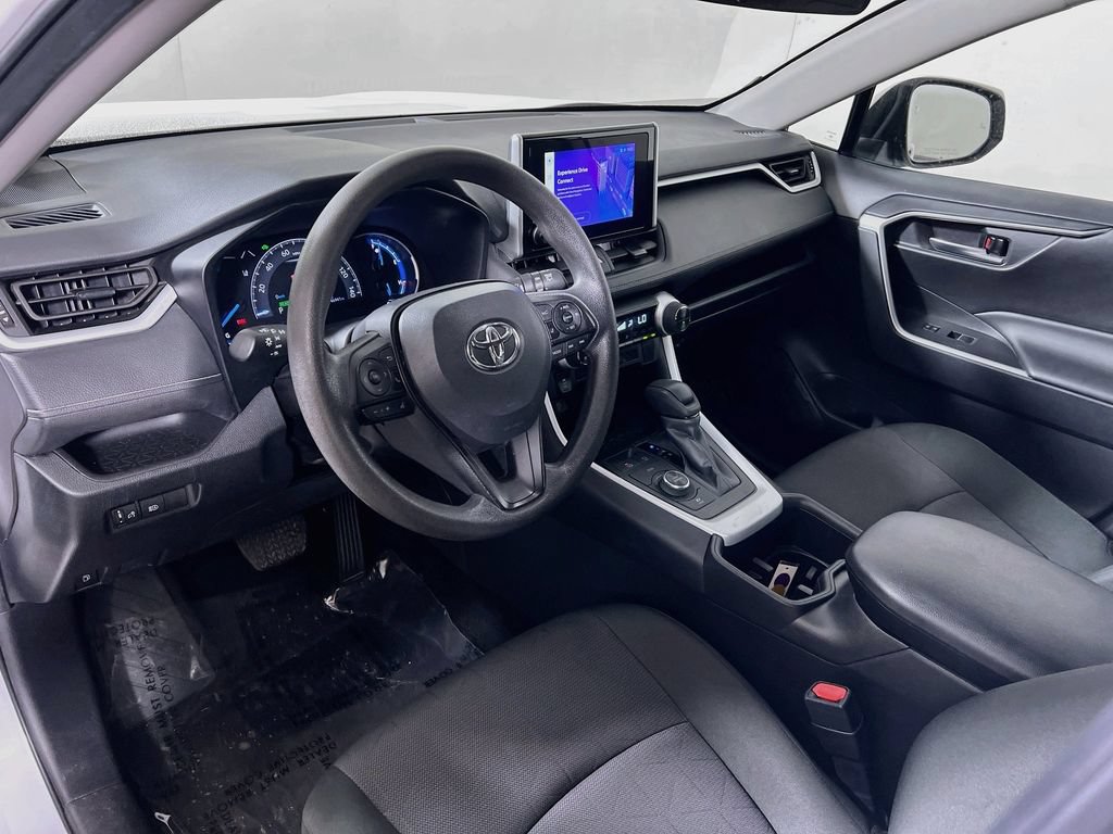 Certified 2025 Toyota RAV4 XLE AWD/4WD image 9