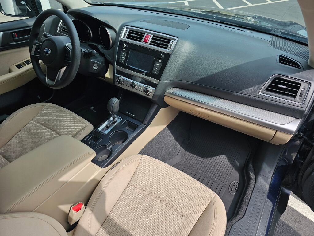 Used 2018 Subaru Outback 2.5i AWD/4WD image 12