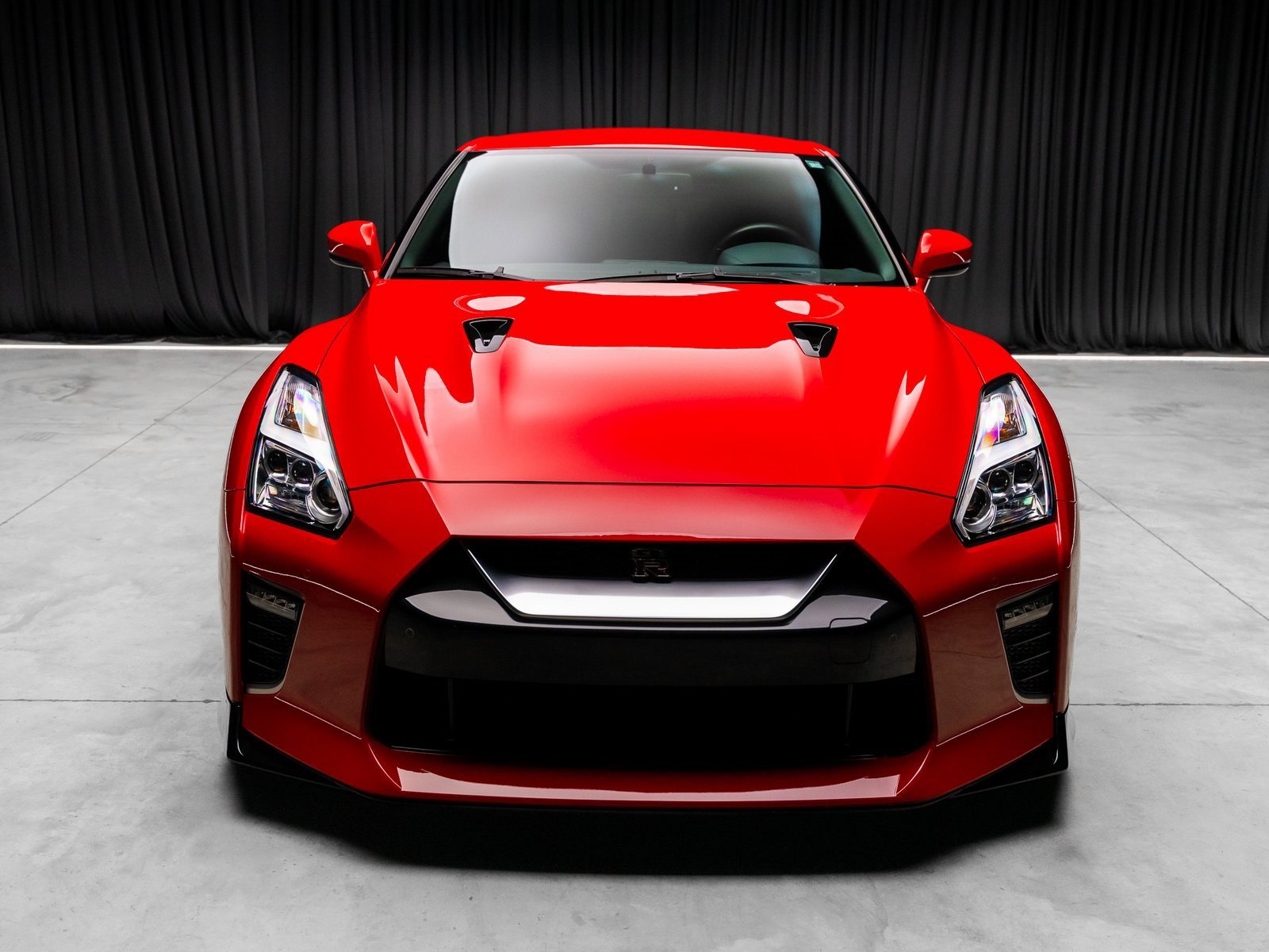 Used 2023 Nissan GT-R Premium w/ Floor Mat Package image 16