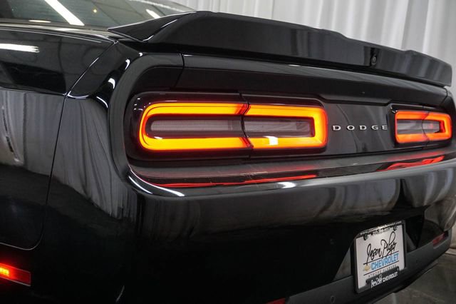 Used 2022 Dodge Challenger R/T image 5