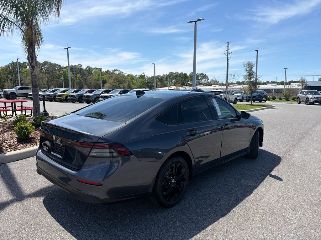 Used 2025 Honda Accord SE image 7