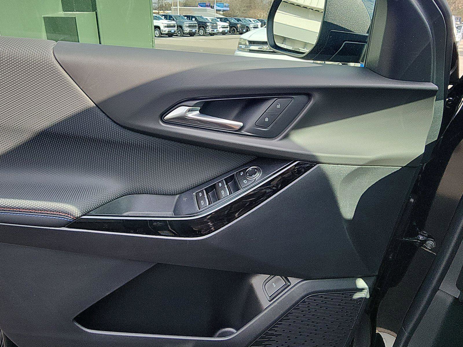 New 2026 Chevrolet Equinox RS w/ Safety and Technology Package FWD image 17