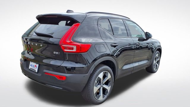 New 2026 Volvo XC40 B5 Plus w/ Protection Package Premier image 7