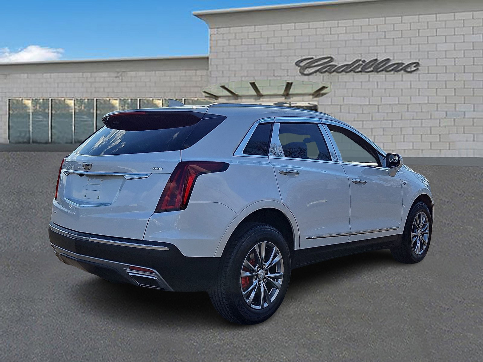 Used 2021 Cadillac XT5 Premium Luxury AWD/4WD image 4
