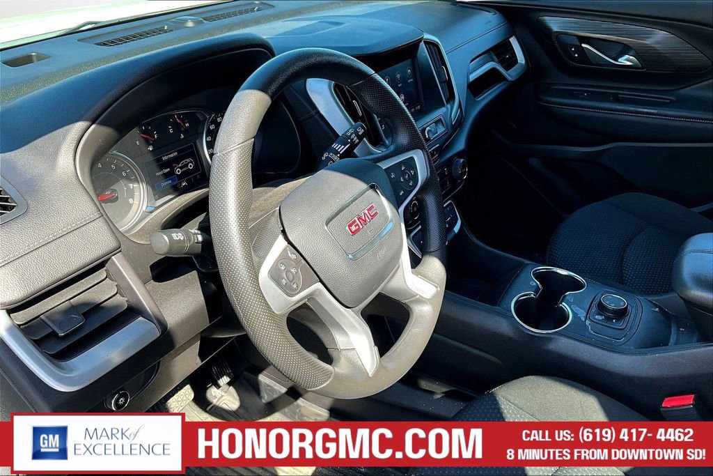 Used 2024 GMC Terrain SLE image 16