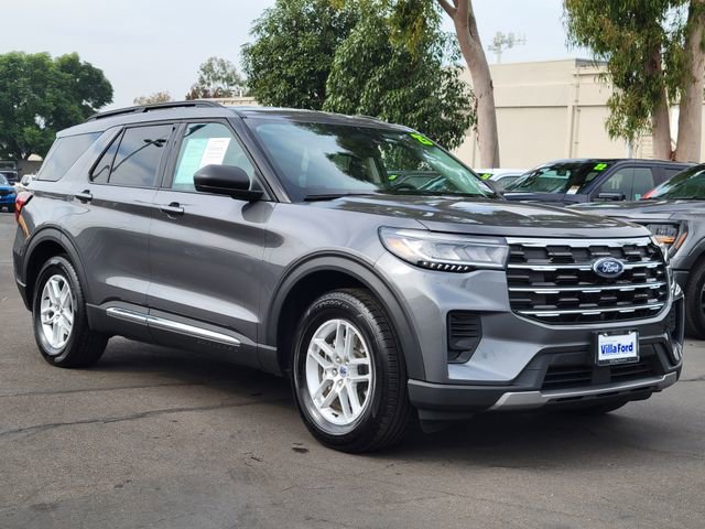 Used 2025 Ford Explorer Active image 30