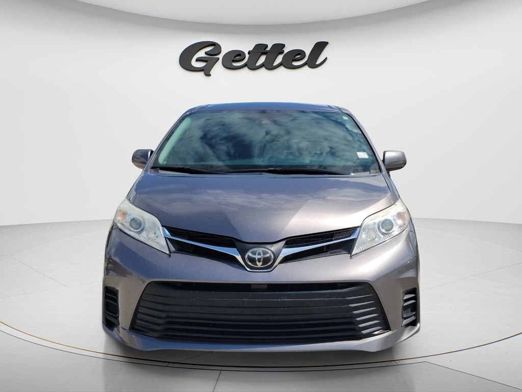 Used 2020 Toyota Sienna LE FWD video 2