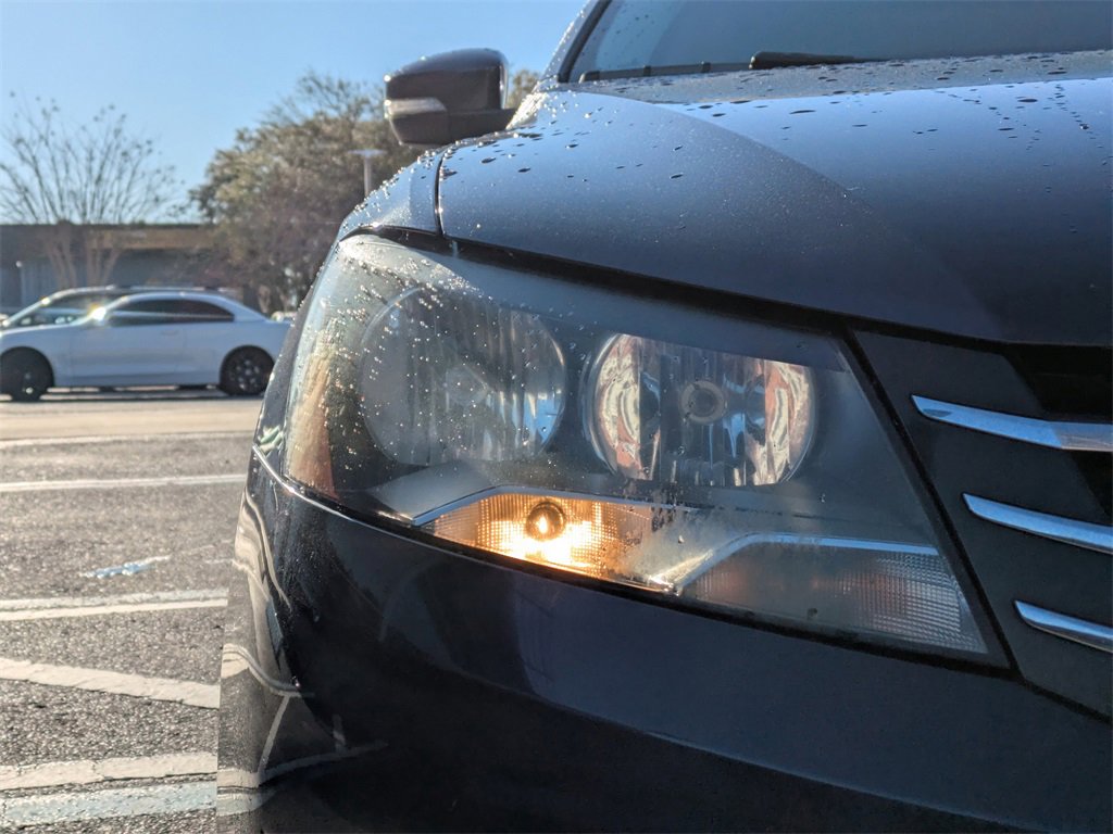 Used 2015 Volkswagen Passat 1.8T SE image 10