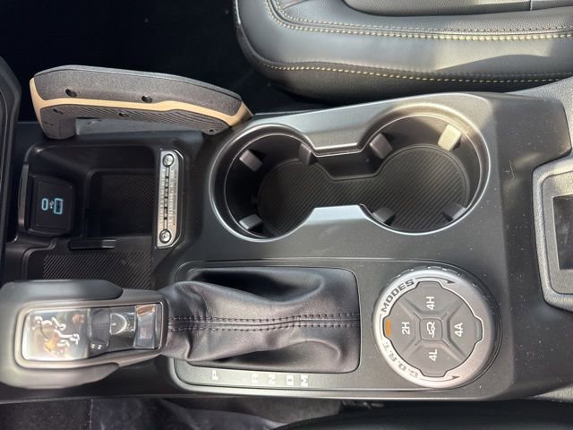 New 2025 Ford Bronco Badlands image 16