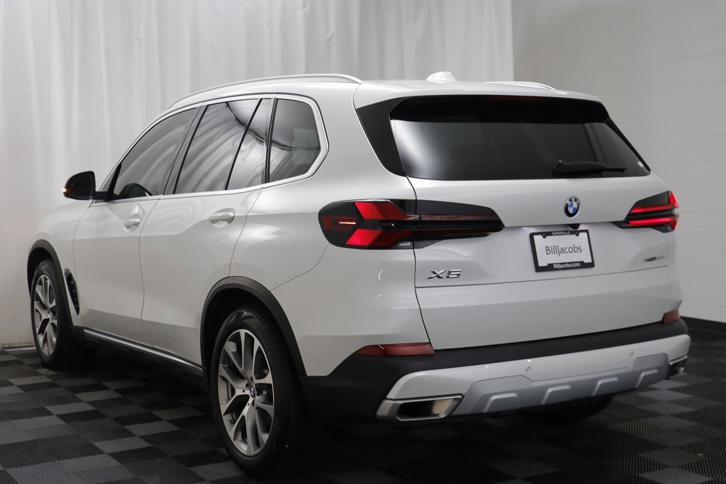 Certified 2026 BMW X5 xDrive40i w/ Climate Comfort Package image 15