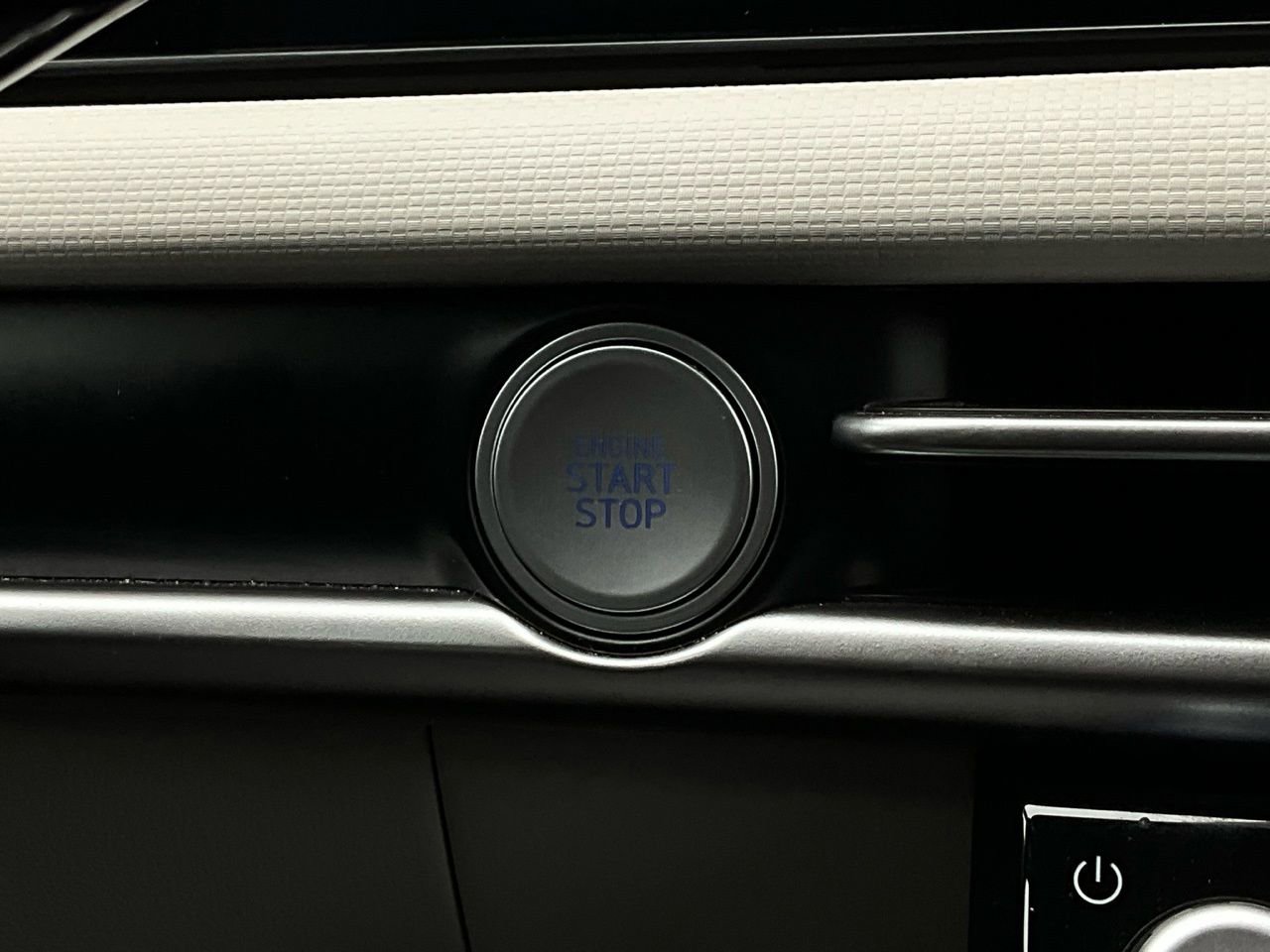 Used 2025 Hyundai Tucson SEL image 28