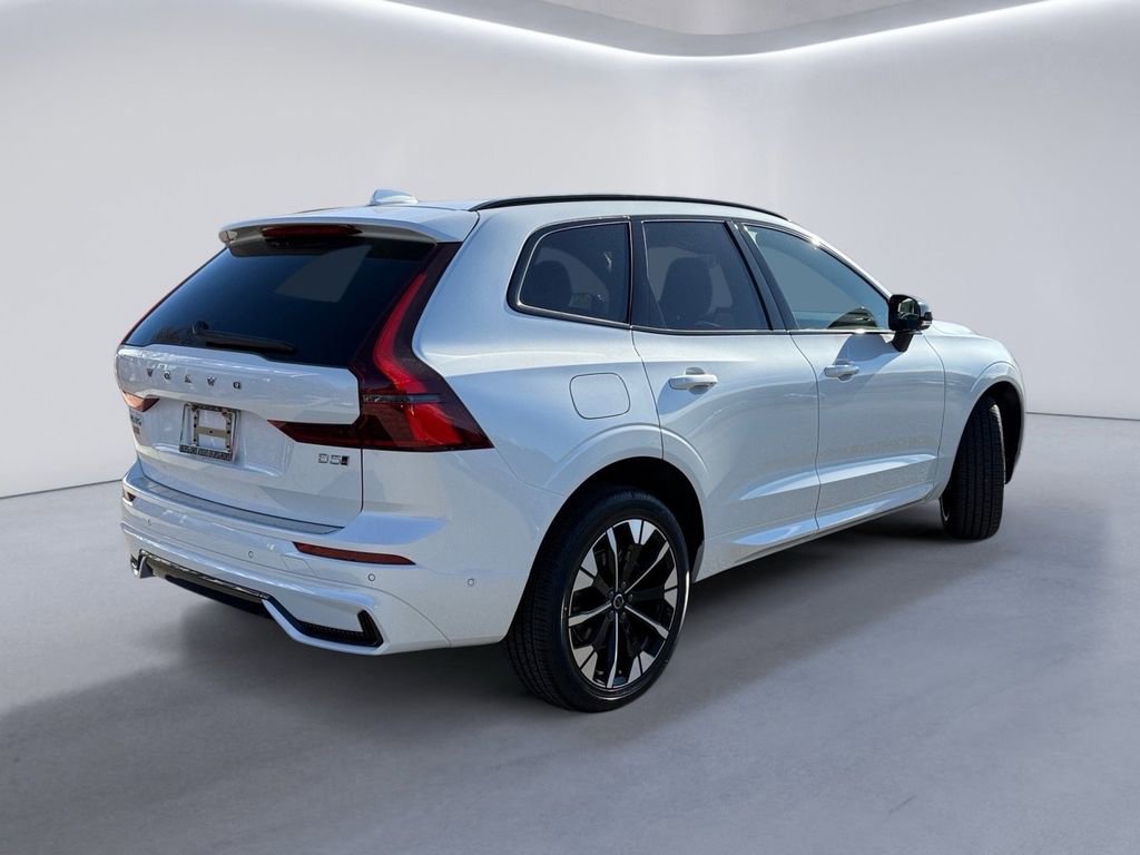 New 2026 Volvo XC60 B5 Plus w/ Protection Package Premier image 4